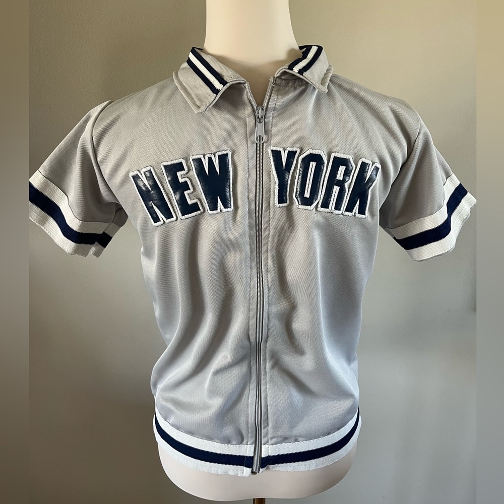 New York Urban Extreme zip up short sleeve Youth 10/12